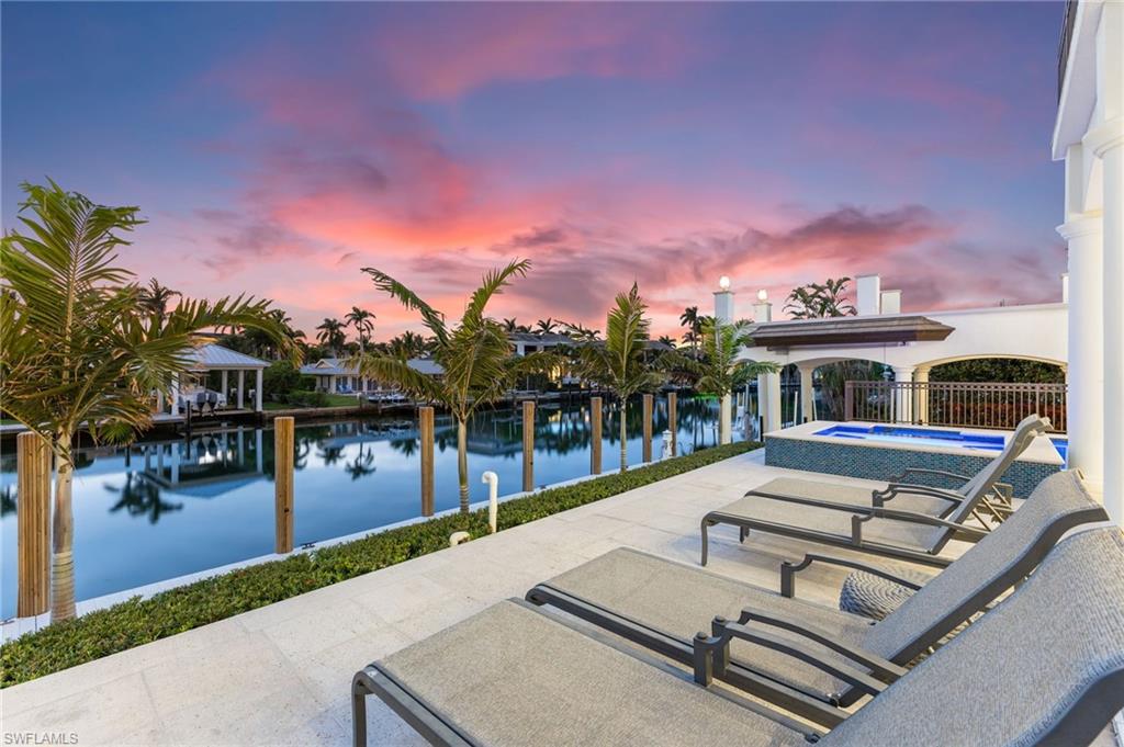 AQUALANE SHORES - Residential