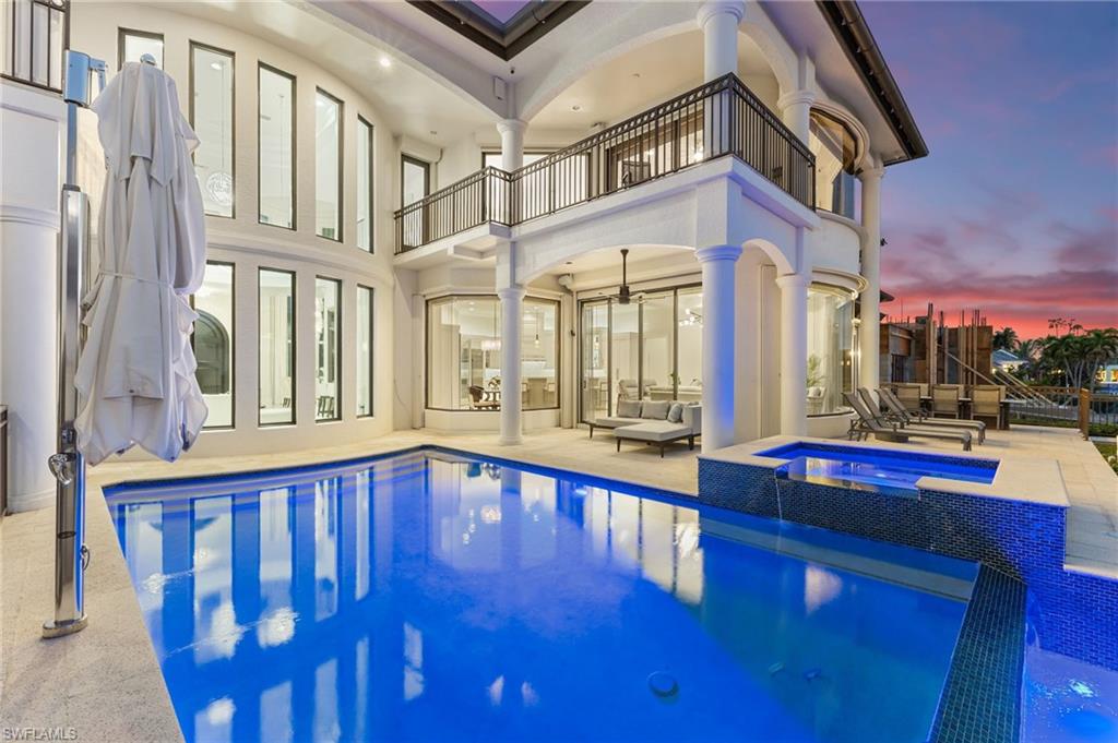 AQUALANE SHORES - Residential