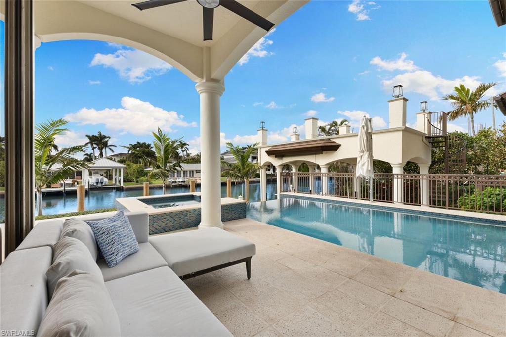 AQUALANE SHORES - Residential