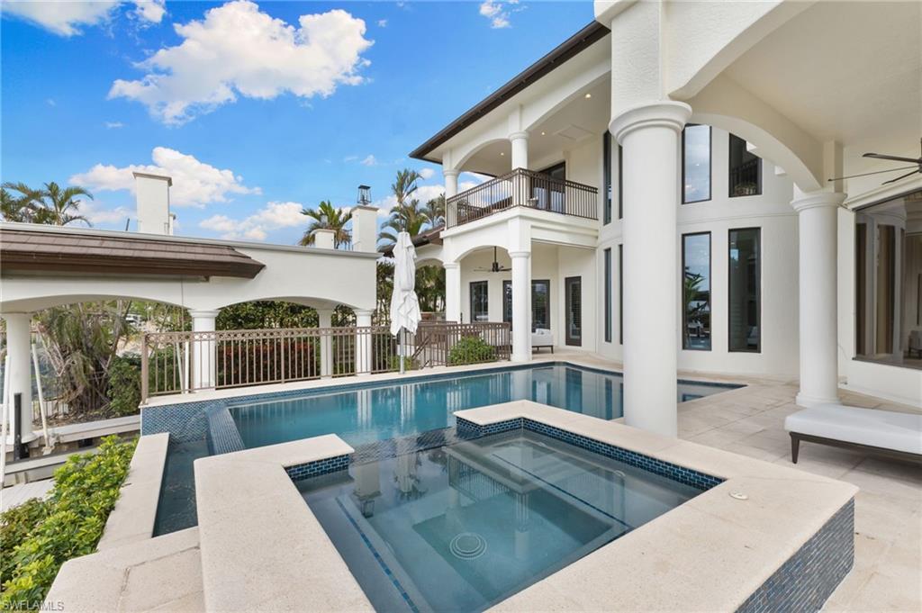 AQUALANE SHORES - Residential