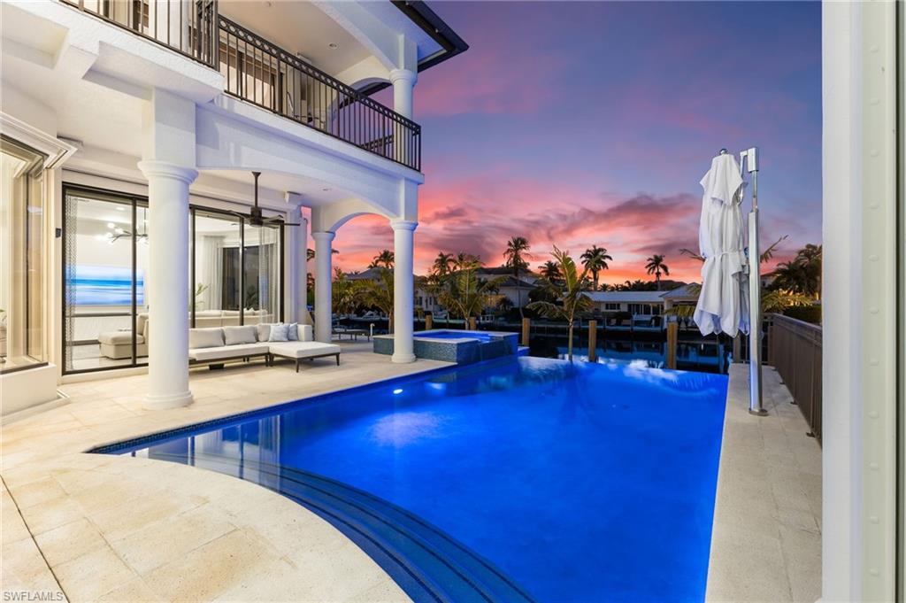 AQUALANE SHORES - Residential