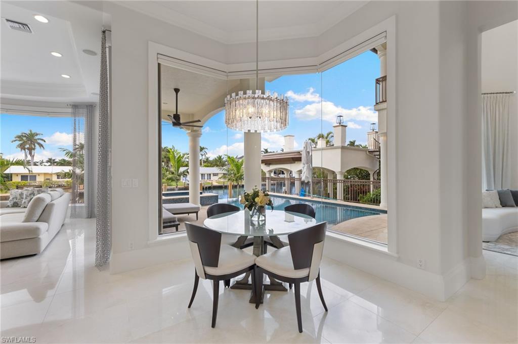 AQUALANE SHORES - Residential