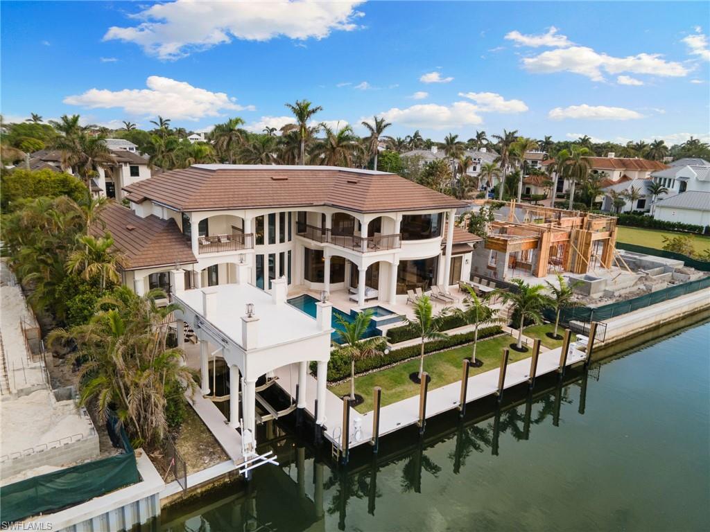 AQUALANE SHORES - Residential