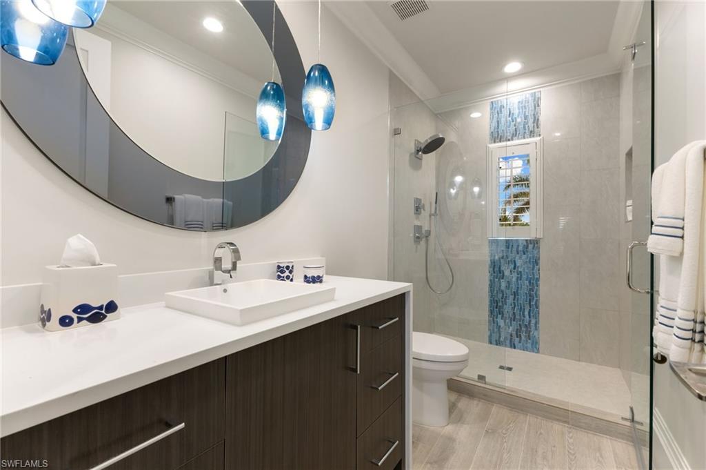 AQUALANE SHORES - Residential