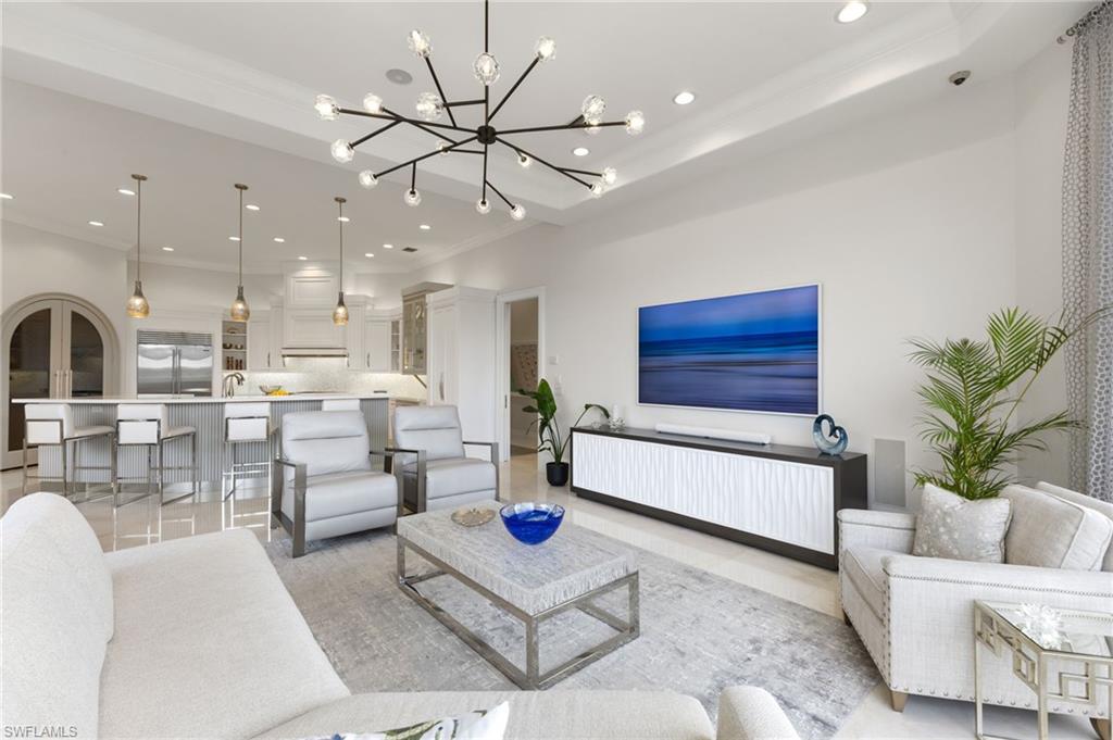 AQUALANE SHORES - Residential