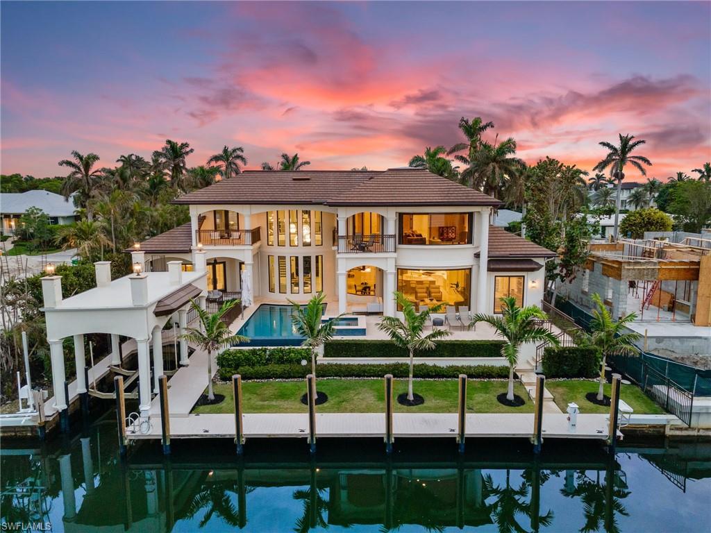 AQUALANE SHORES - Residential