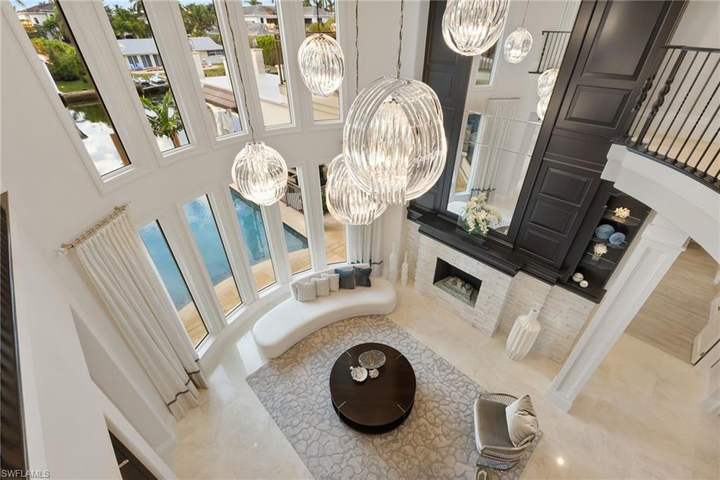 AQUALANE SHORES - Residential