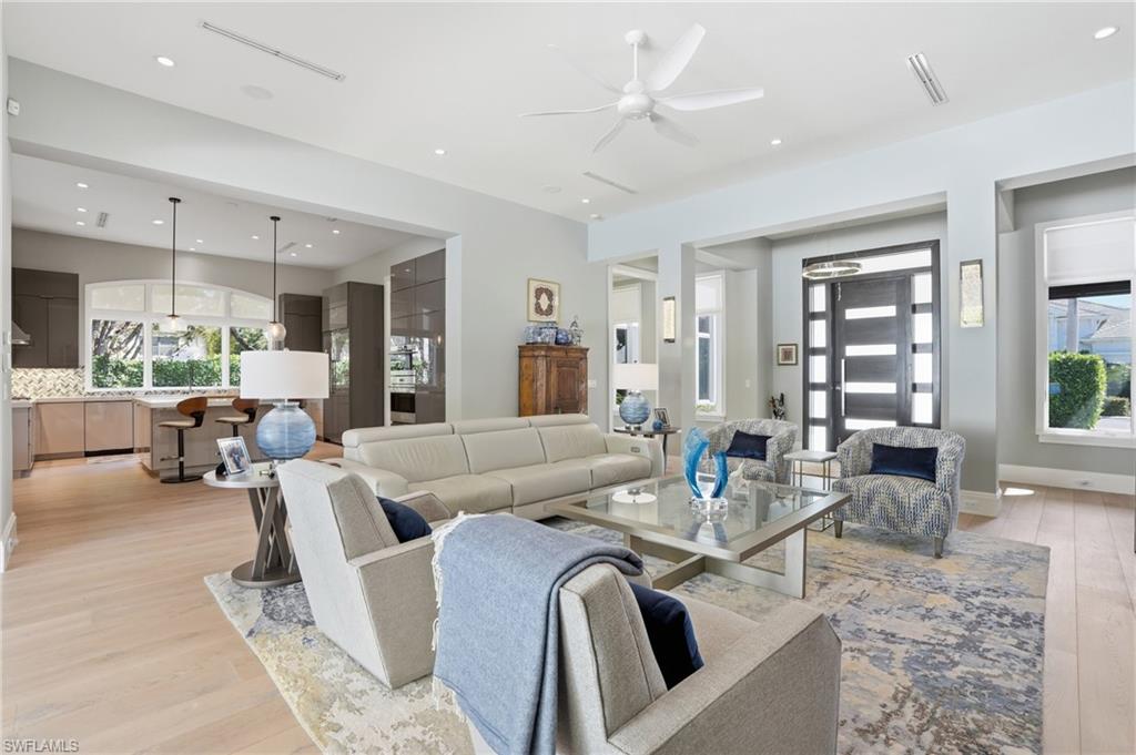 MOORINGS - Residential