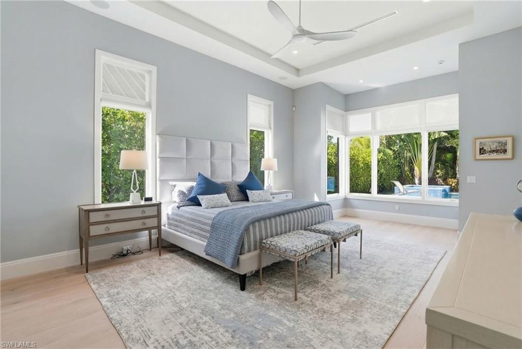 MOORINGS - Residential