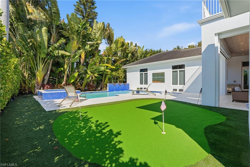 MOORINGS - Residential