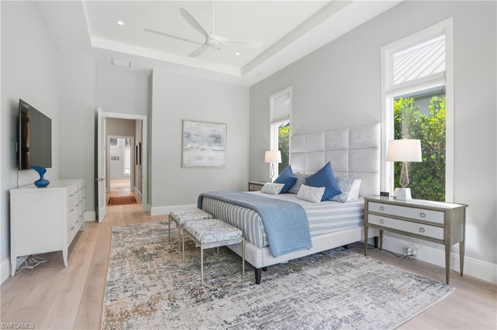 MOORINGS - Residential