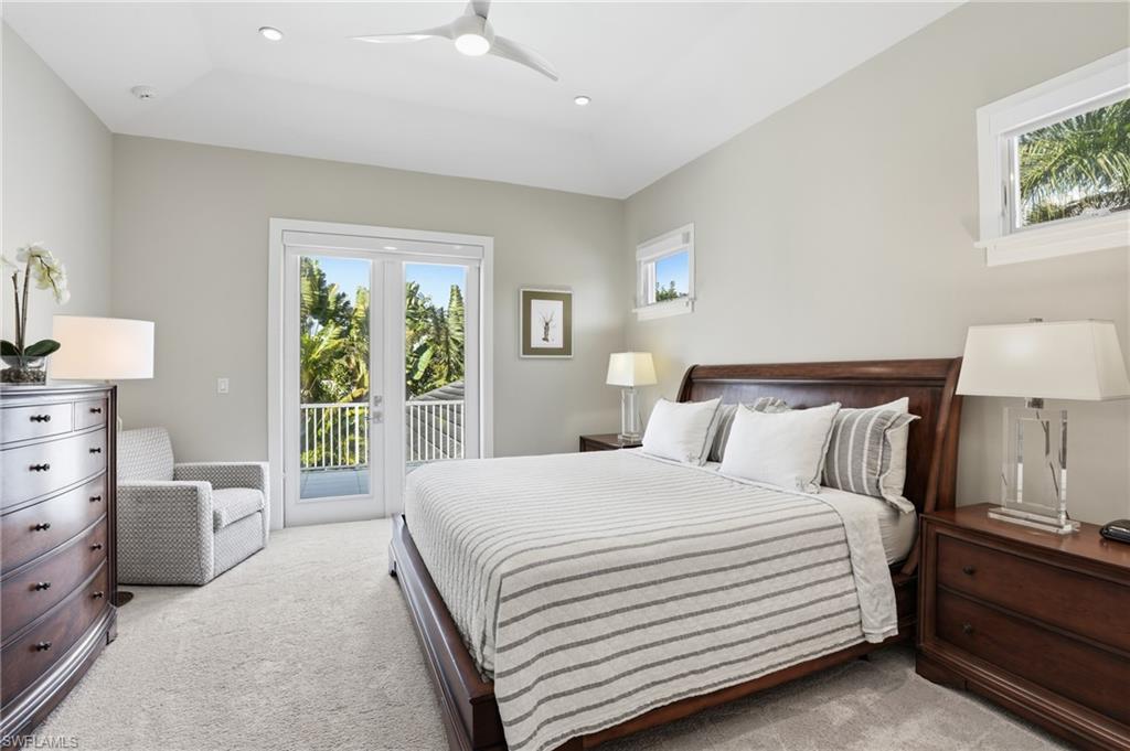 MOORINGS - Residential