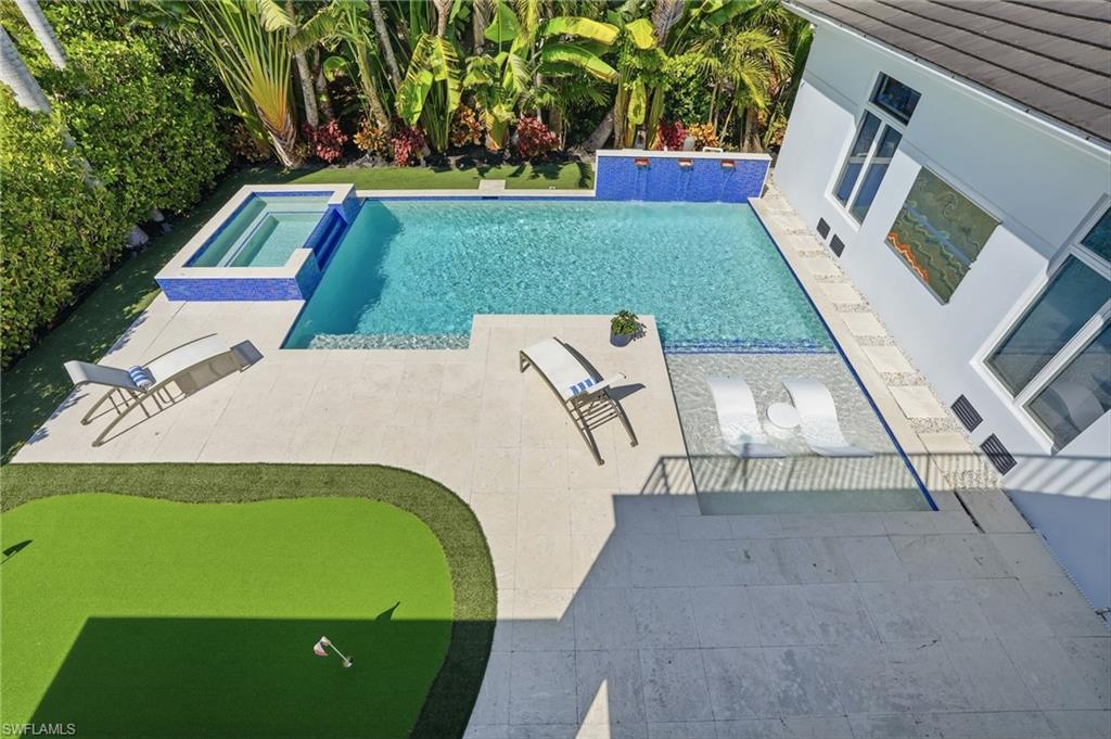 MOORINGS - Residential