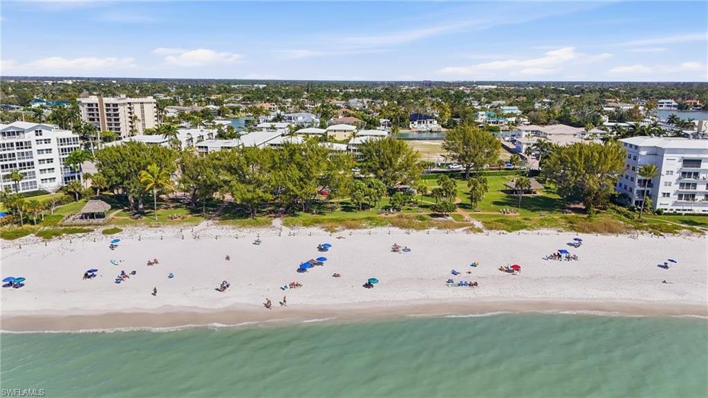 MOORINGS - Residential