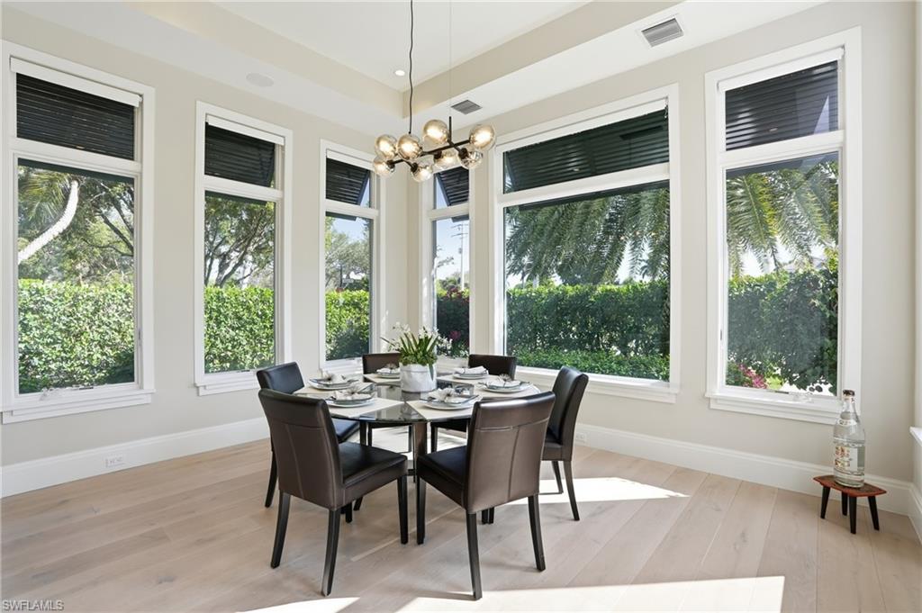 MOORINGS - Residential