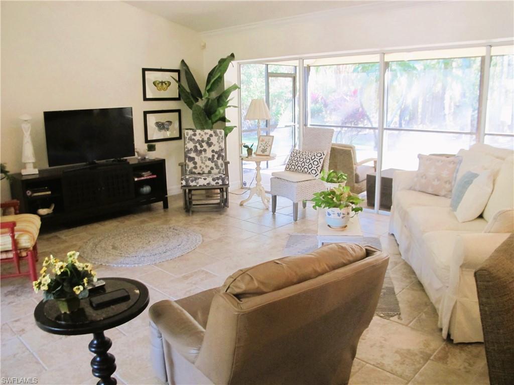 WILSHIRE LAKES - Residential