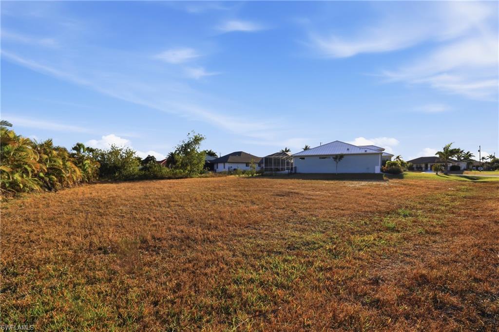 CAPE CORAL - Land