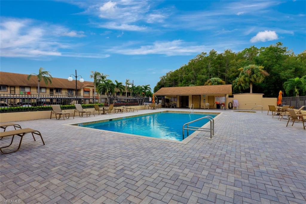 COUNTRY CLUB VILLAGE - Residential