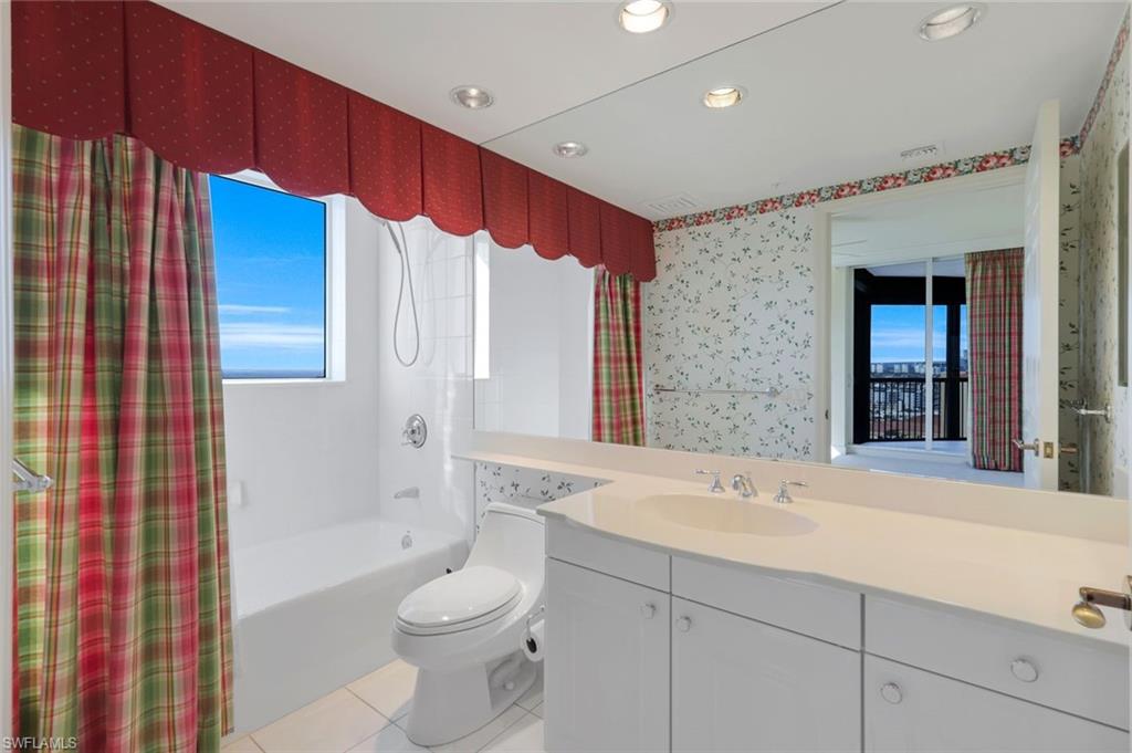 BILTMORE AT BAY COLONY - Residential