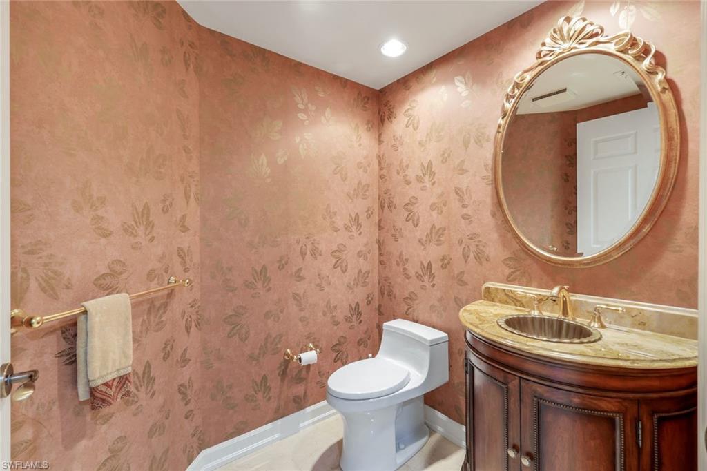 BILTMORE AT BAY COLONY - Residential