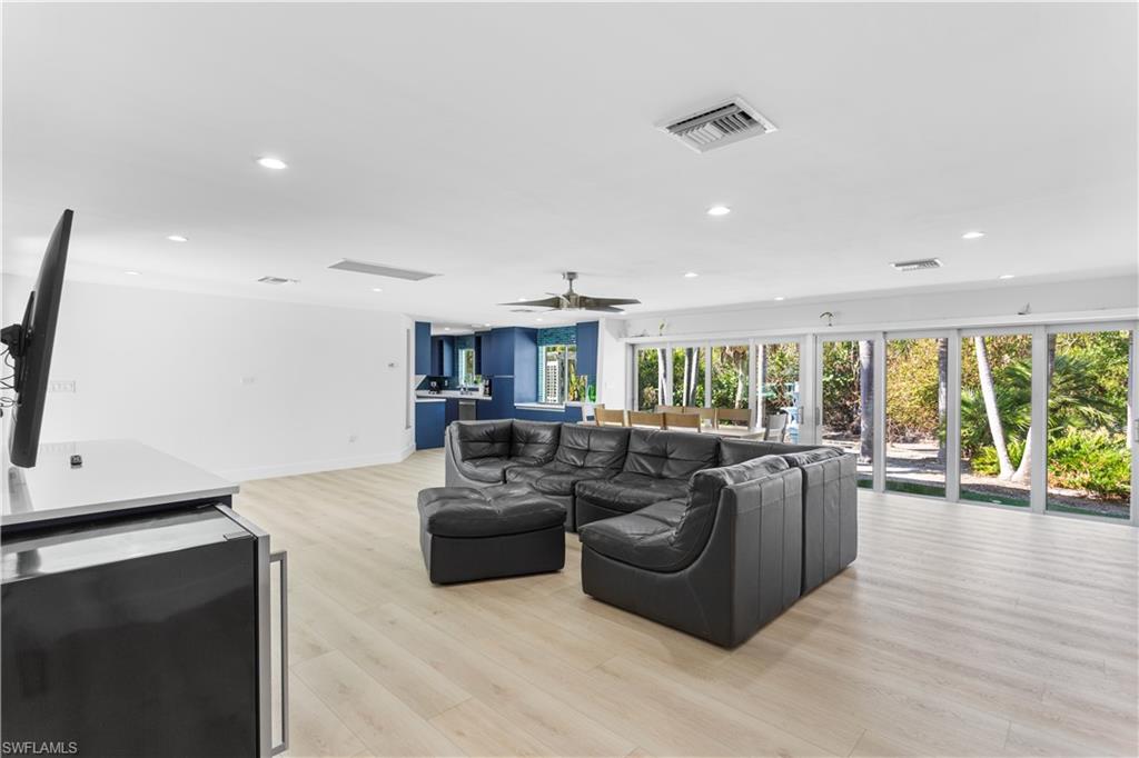 SOUTHWINDS ESTATES - Residential