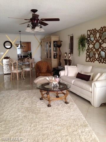 COUNTRY CLUB MANOR - Residential