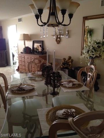 COUNTRY CLUB MANOR - Residential