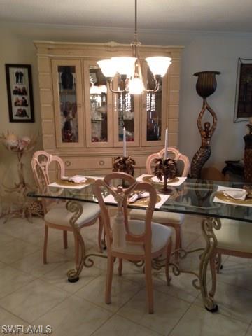 COUNTRY CLUB MANOR - Residential