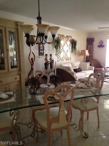 COUNTRY CLUB MANOR - Residential