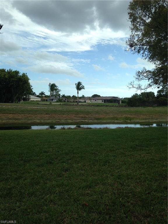 COUNTRY CLUB MANOR - Residential