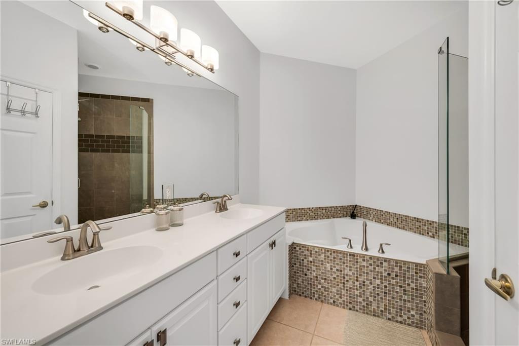 SAGO POINTE - Residential