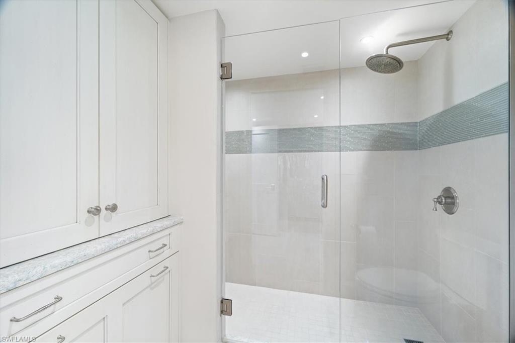 PELICAN POINT WEST - Residential