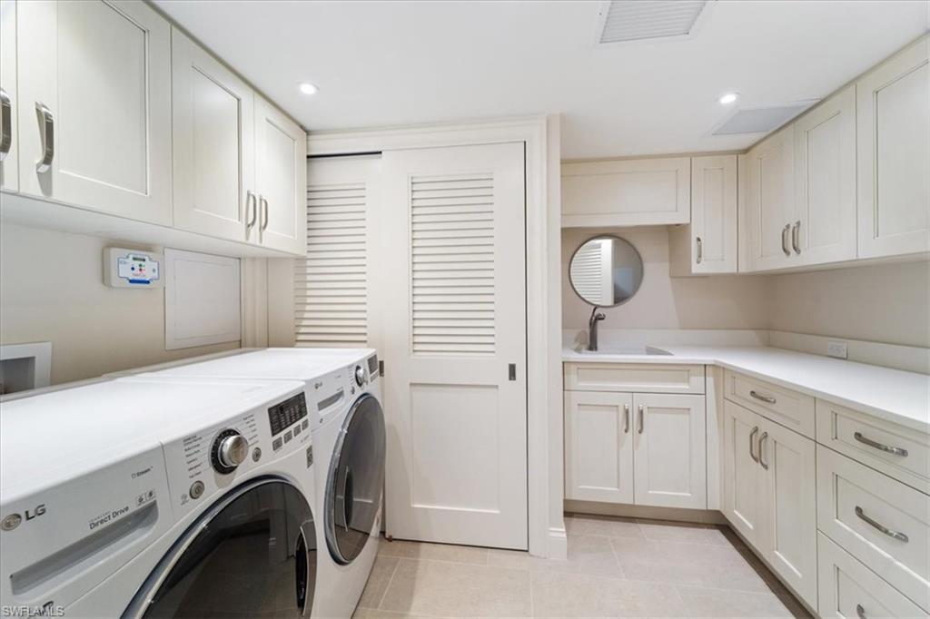 PELICAN POINT WEST - Residential