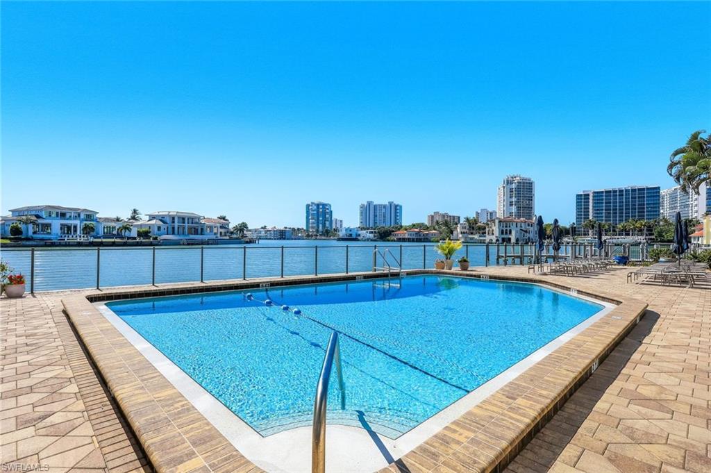 PELICAN POINT WEST - Residential