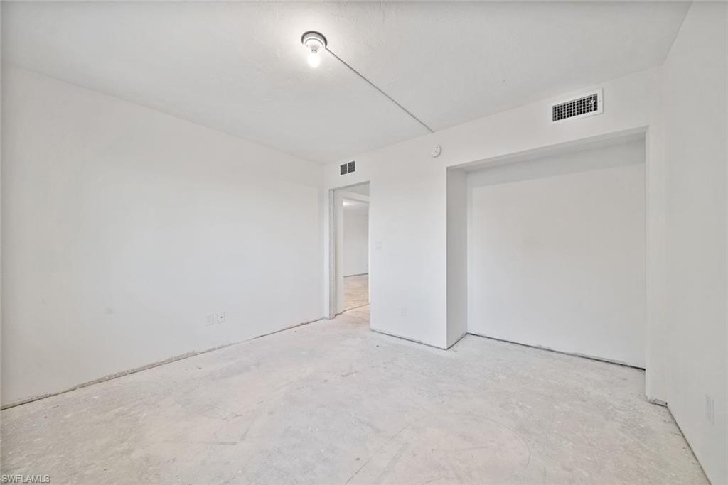 SAND POINTE - Residential