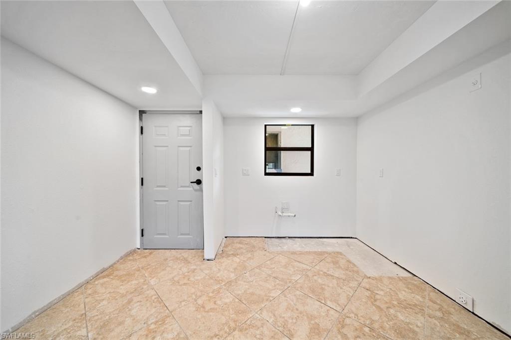 SAND POINTE - Residential