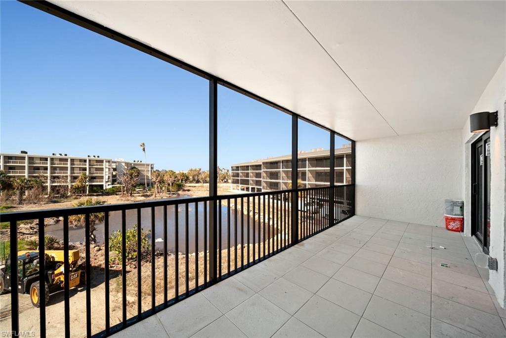 SAND POINTE - Residential