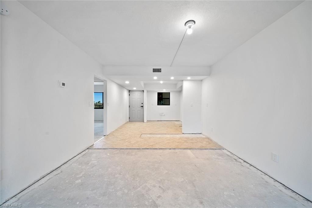 SAND POINTE - Residential