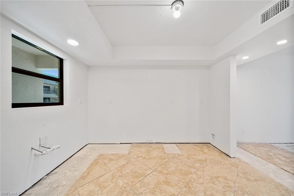 SAND POINTE - Residential