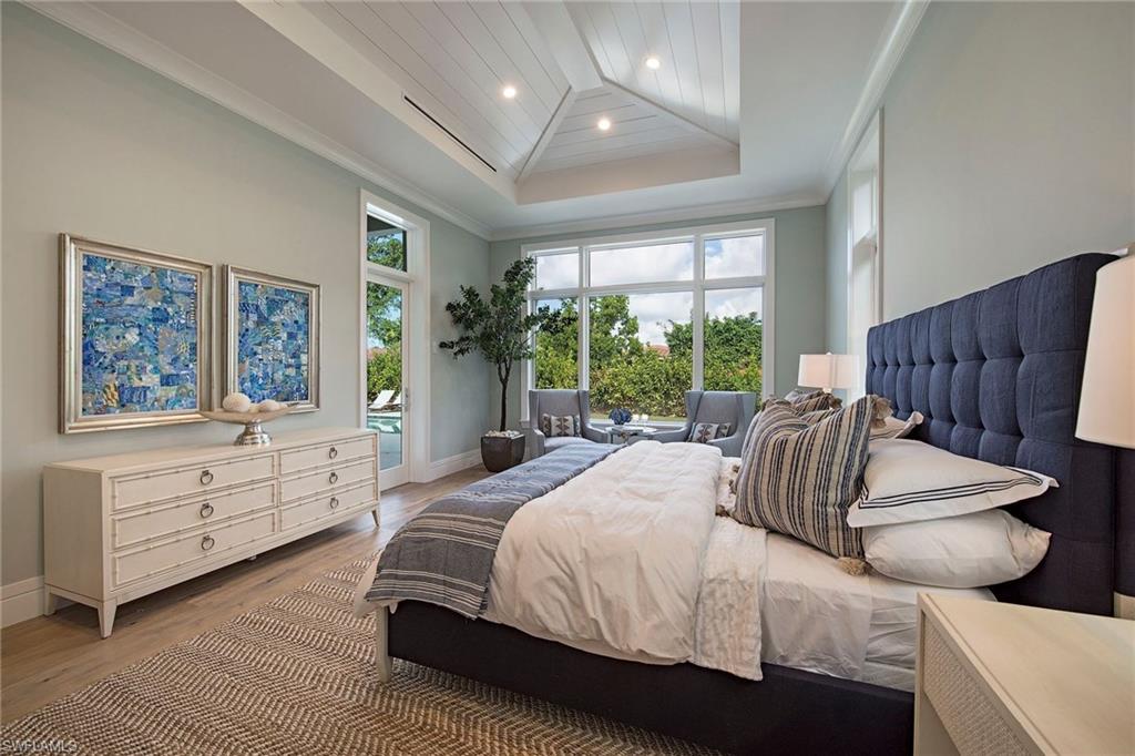 MOORINGS - Residential