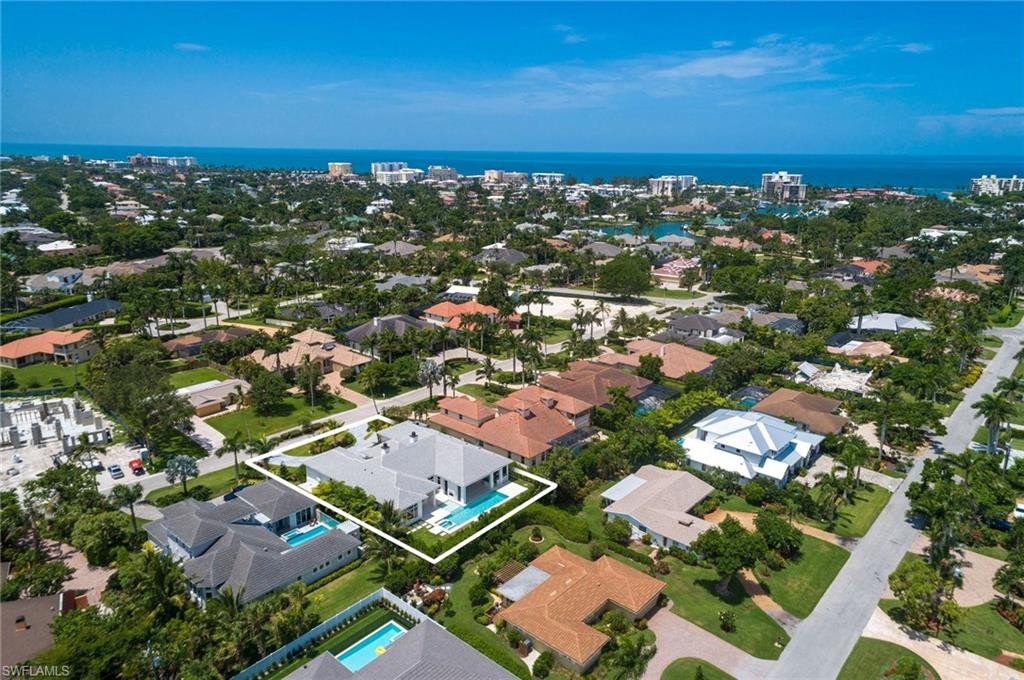 MOORINGS - Residential