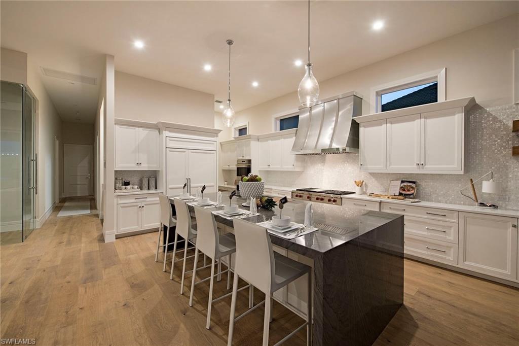 MOORINGS - Residential