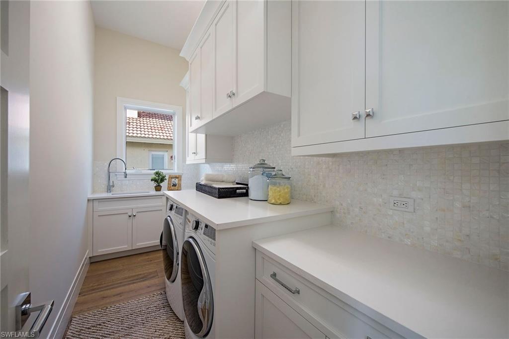 MOORINGS - Residential