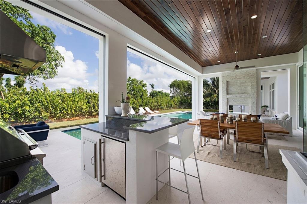 MOORINGS - Residential