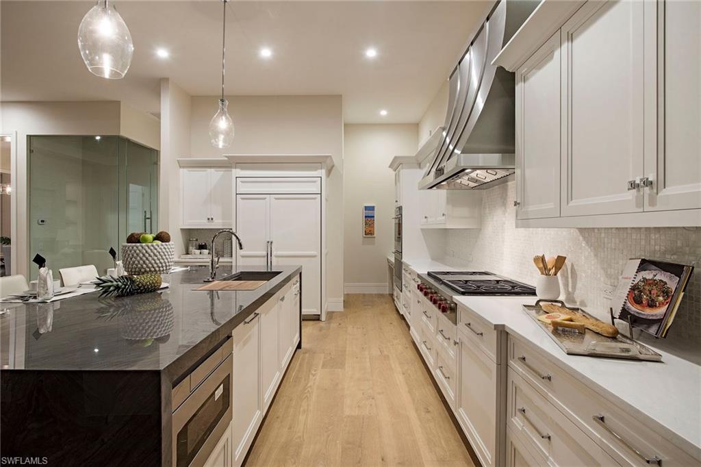 MOORINGS - Residential