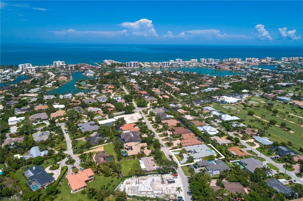 MOORINGS - Residential