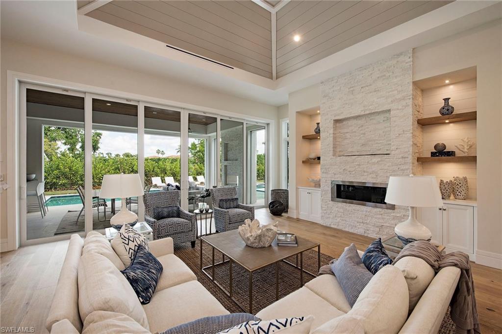 MOORINGS - Residential