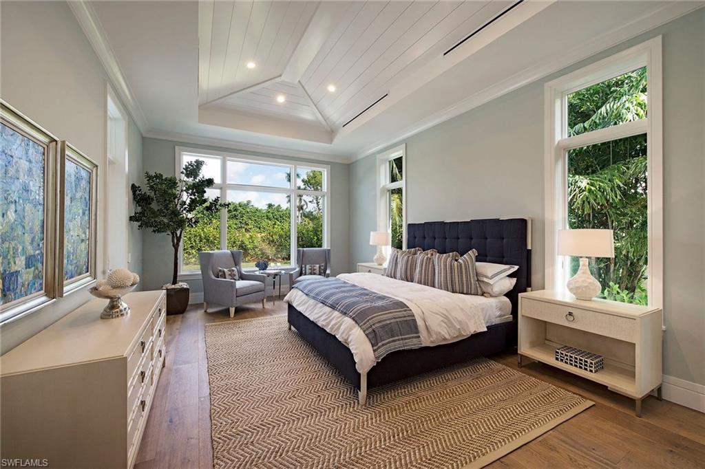 MOORINGS - Residential