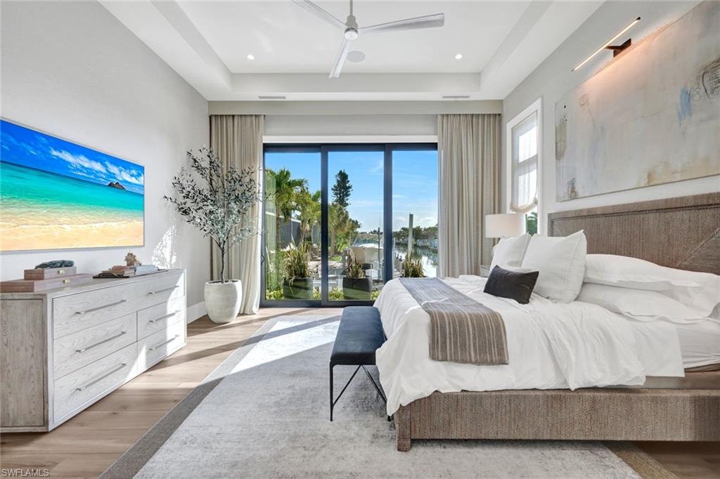MARCO BEACH - Residential