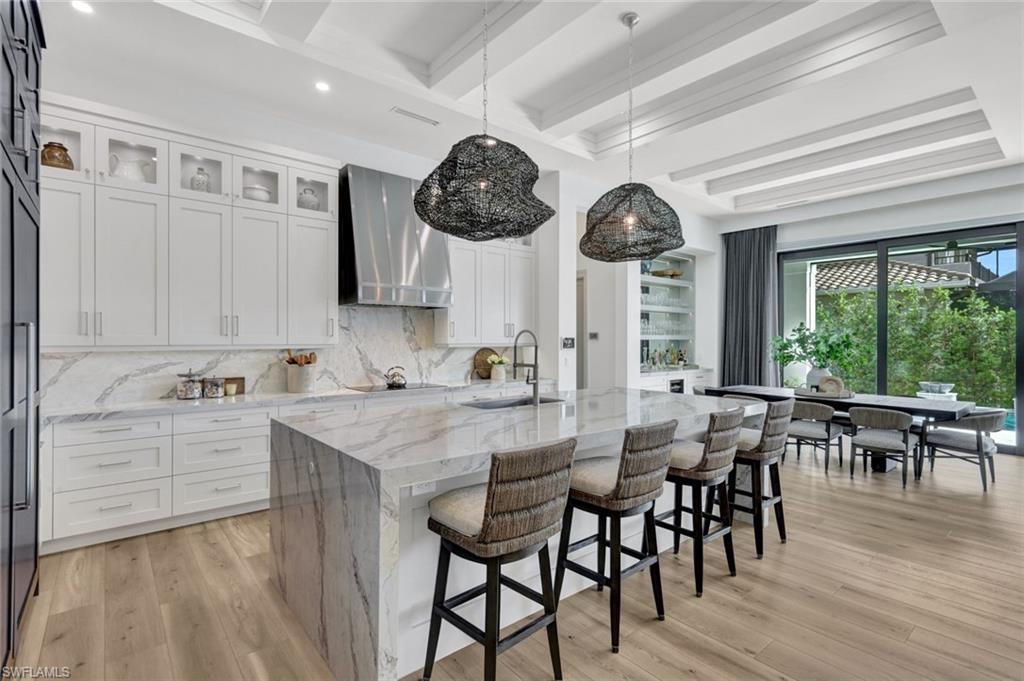 MARCO BEACH - Residential